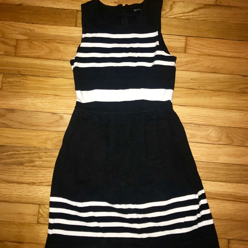 Black and White Madewell Dress 🖤 - Picture 2 of 3